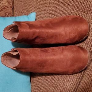 Soda brown ankle boots size 8
